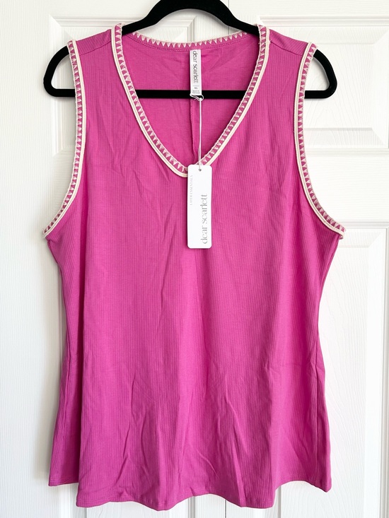 Dear scarlett Tops - Dear Scarlett whisper trim detailed V-neck ribbed stretch tank in pink size XL